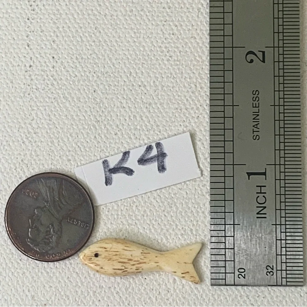 Hand Carved Fish Bone Bead Native American Style Miniature Fetish Animal VTG 1